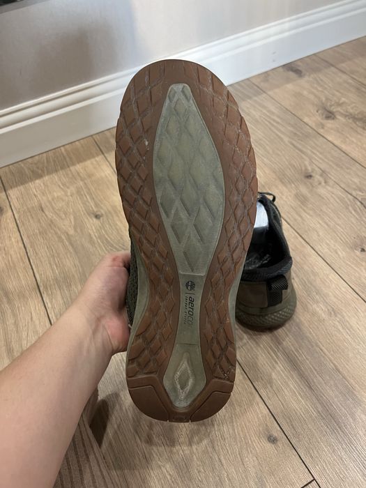 Продам мужские крассовки timberland