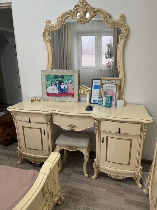 Спальная гарнитура