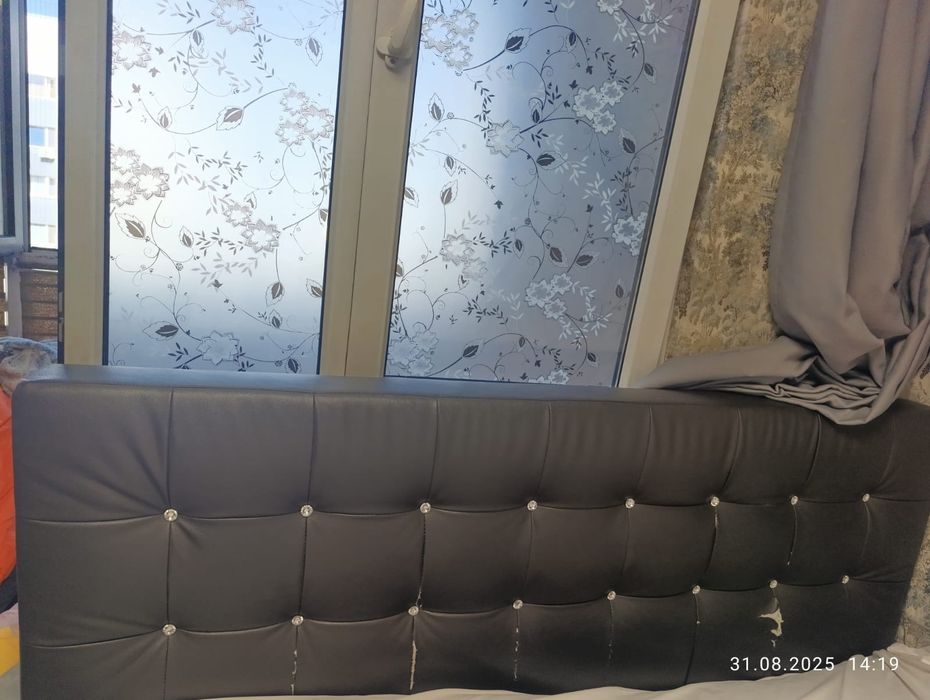 Продам кровать 180/200