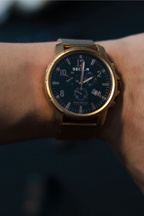 Ceas barbatesc Sector Black Eagle