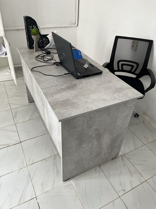 Офисные мебели,Стол,Стулья