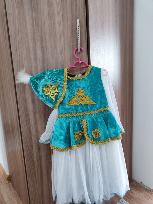 Продам национальное платье на девочку
