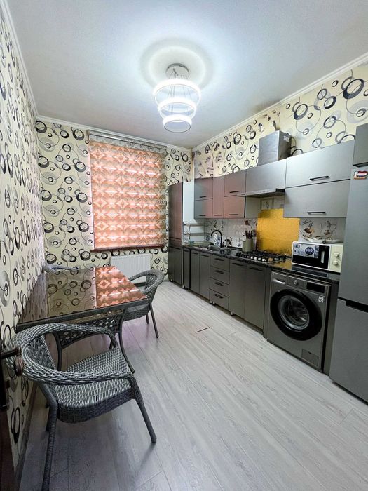 Ижарага 2х хонали Кунлик квартиралар бор Вокзал томонда (Партъезд)