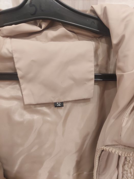 Женская куртка-бомбер