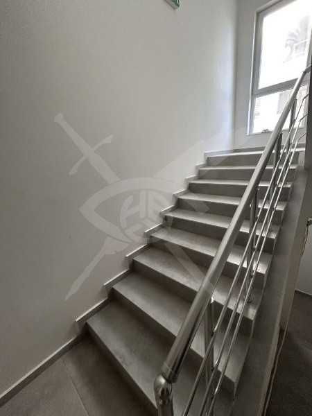 Продава се Тристаен апартамент в Пловдив, Остромила - 125 кв.м за 952 €/кв.м - Снимка #4