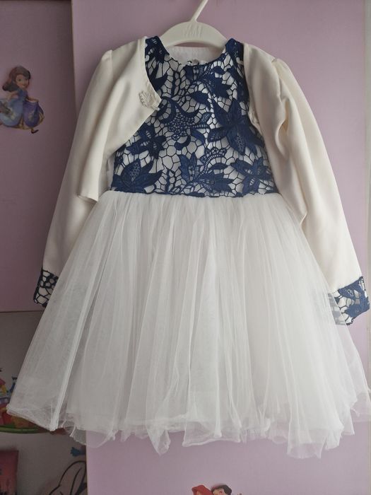 Rochie fetite. Bust 29cm×2 . Lungime 60cm