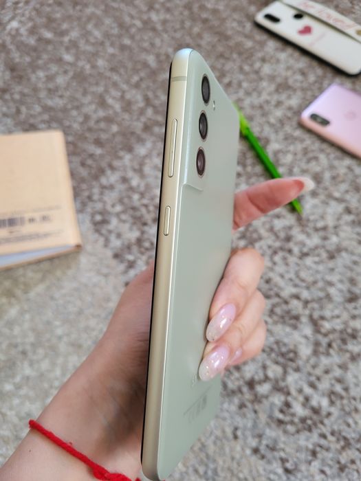 Продаётся samsung s21 fe