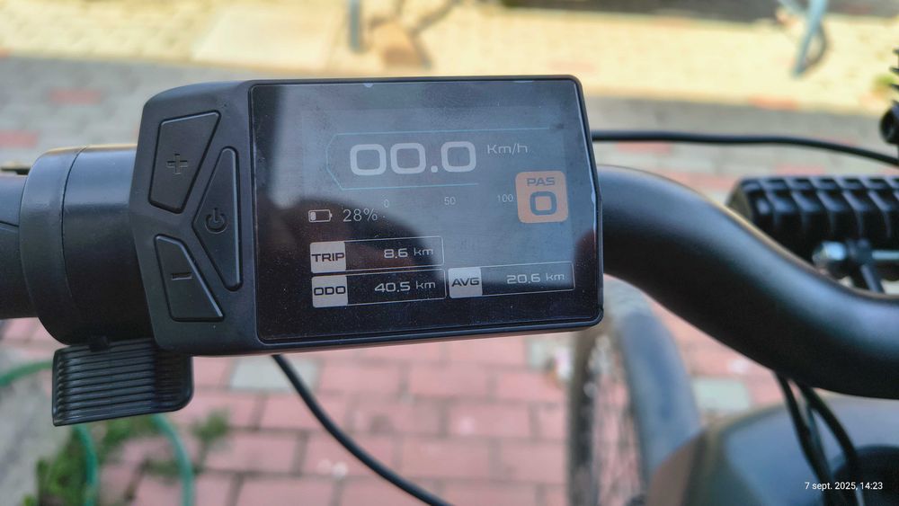 Vând e-bike NIU AERO – Full Suspension, motor 250W, baterie nouă celule LG MH1 (48V, 19.2Ah)