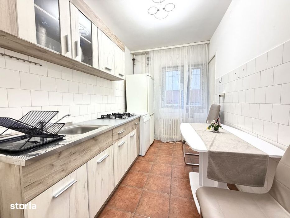 Apartament 2 camere, 50 mp, parter, bloc anvelopat - Girocului