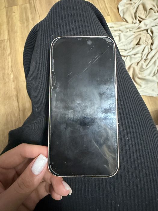 Iphone 15 128GB, в перфектно състояние