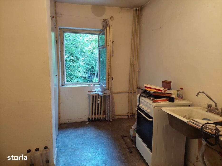 Apartament 3 camere – zona excelenta, etaj 1,  Brazda
