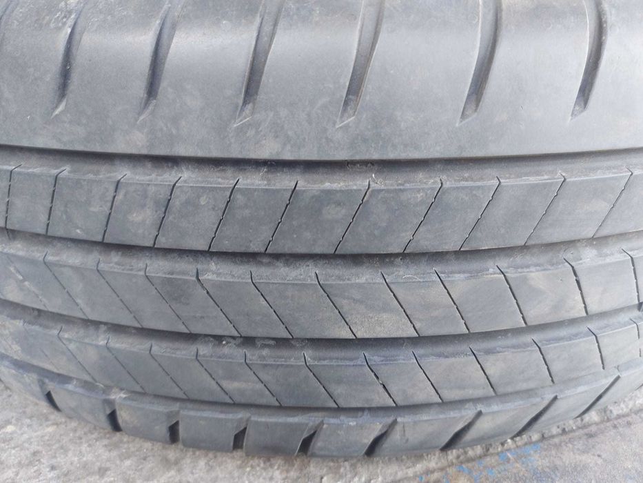 Anvelope auto 225/65R17, Bridgestone Turanza, de prima echipare.