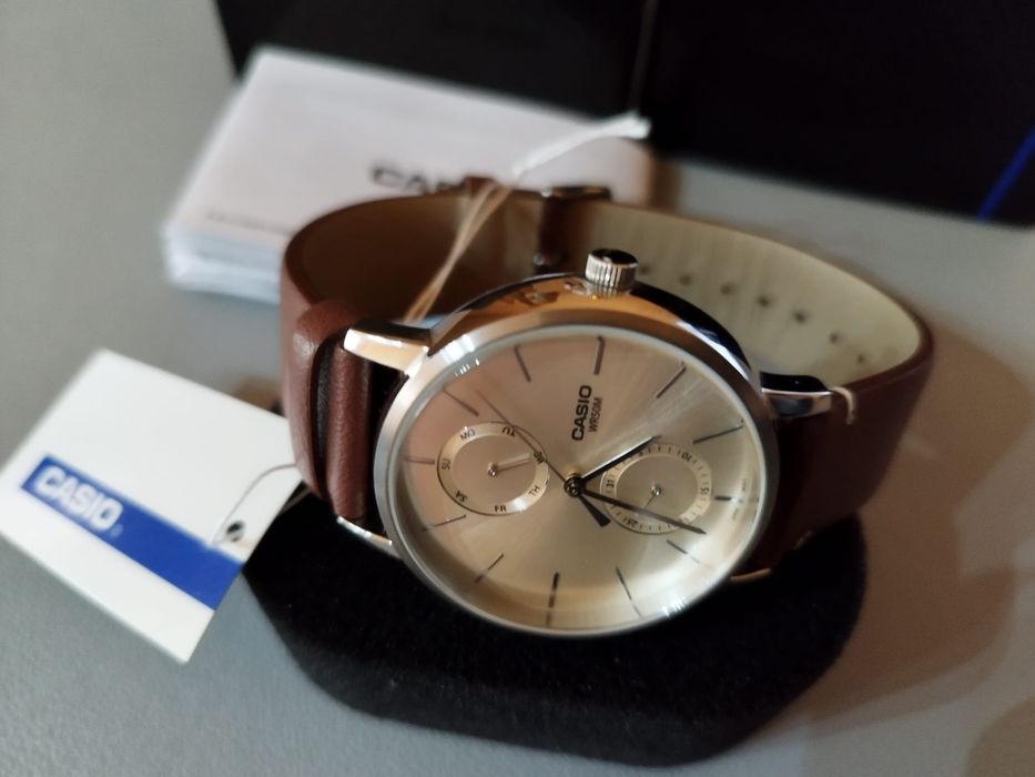 Casio - Ceas barbatesc quartz cu functii multiple, Argintiu, Maro coni