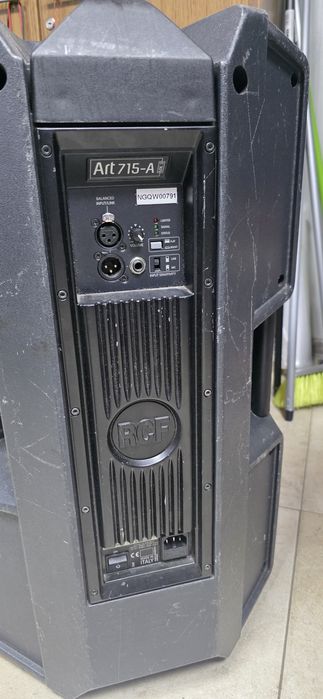 Boxe Rcf active  715-A+  Mixer