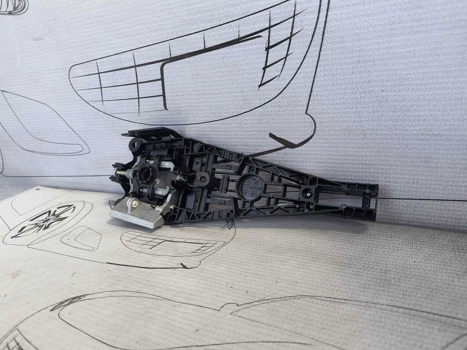 Suport Mâner Exterior Portieră Față / Spate Dreapta Opel Astra J / Insignia A Cod OEM 13577495 (5C2)
