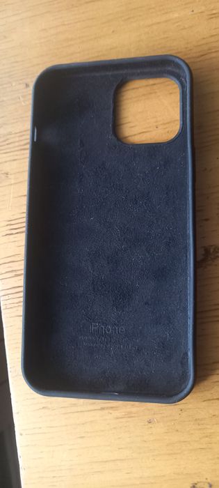 Два Кейса за Iphone 13 pro max и 12 / 12 pro