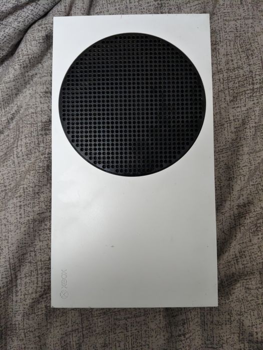 Xbox series s, в хорошем состоянии
