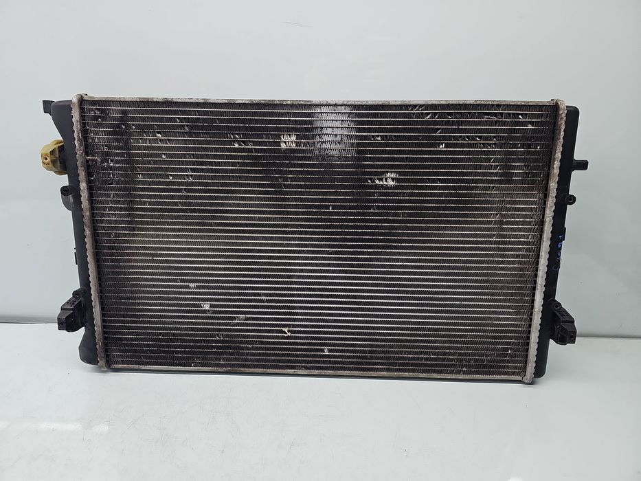 Radiator apa Volkswagen Golf 4 (1J1) [Fabr 1997-2004] OEM 1.6 Benz BCB