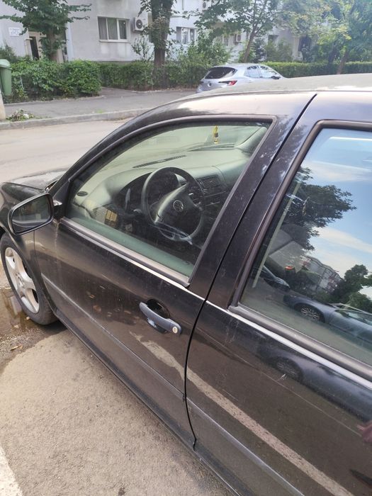 VOLKSWAGEN Golf 2002 — imagine 4