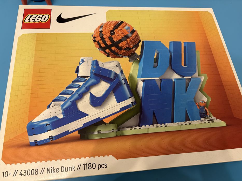 Lego Nike dunk 1180 piese -10 ani plus