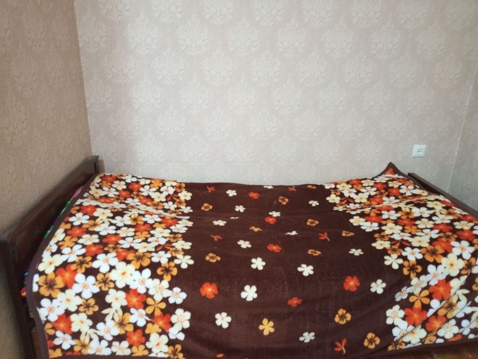 Кровать сотилади