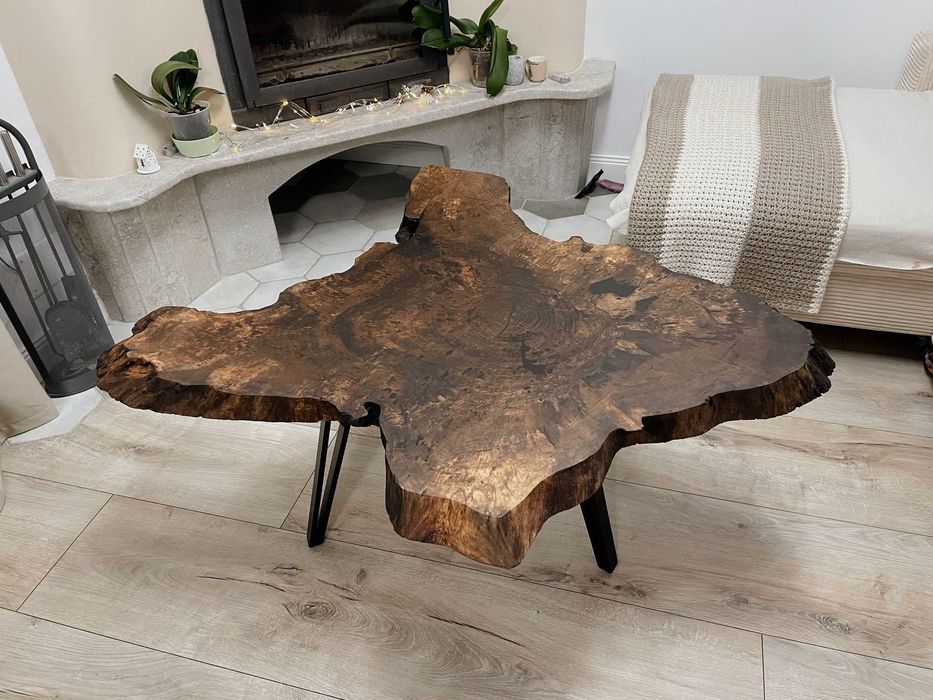 Masuta de cafea din lemn de nuc