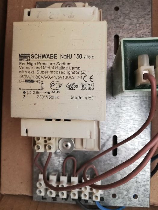 Халогенни осветителни тела с дросел naHJ 150-715.6