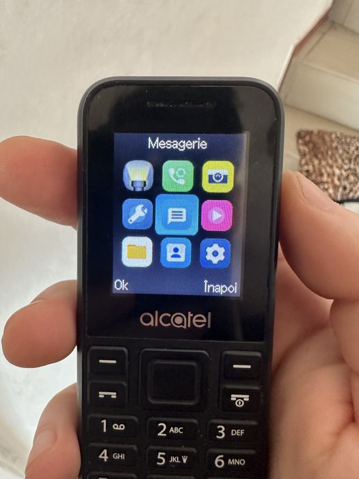 Telefon Alcatel (Dual SIM) – Simplu și Eficient