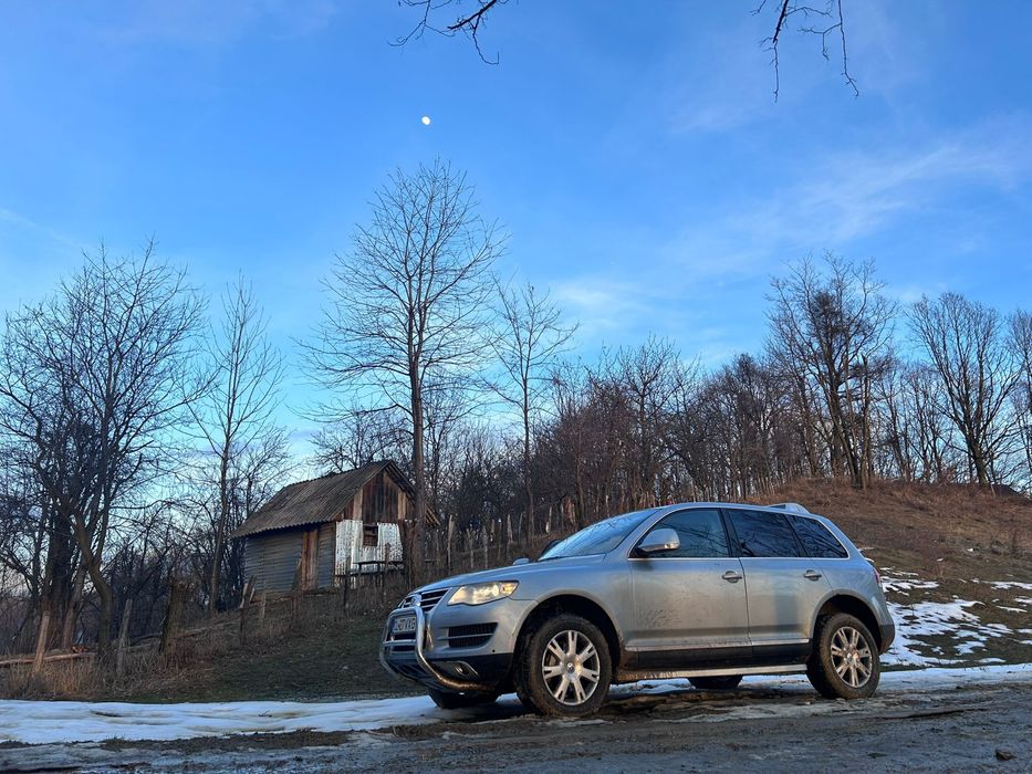 VW Touareg 3.0 TDI V6 4x4 | Full option | Trapă | Navigație |