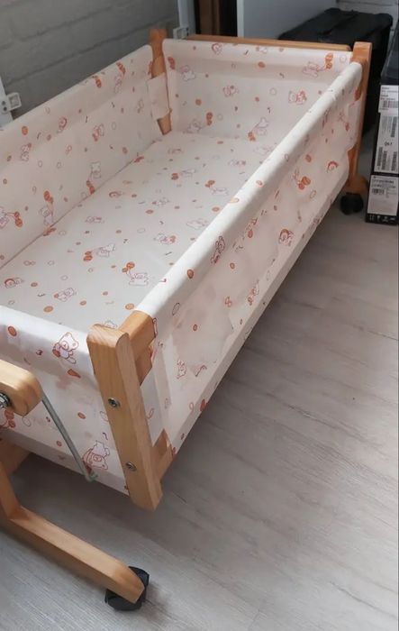 Продам детскую кроватку