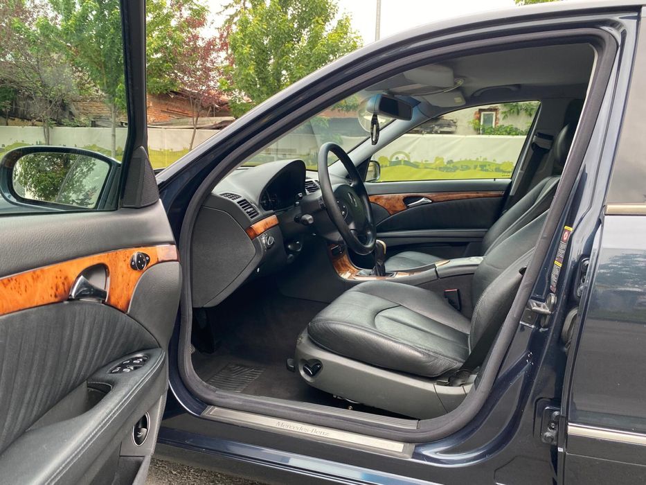 Mercedes-Benz E-Class E220 CDI an 2005 IN STARE  EXCELENTA IMPECABILA