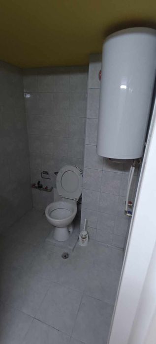 Дава се под наем Едностаен апартамент в Силистра, Изток - 25 кв.м за 127.5 € - Снимка #4