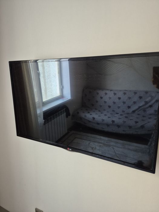 Продам телевизор LG