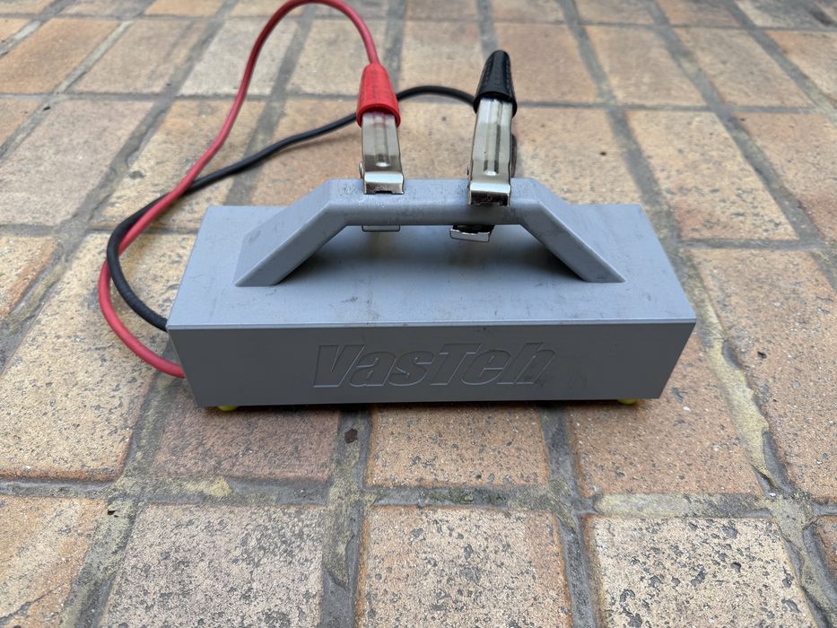 Поддържащо захранване за автосервиз 1200W / до 14v