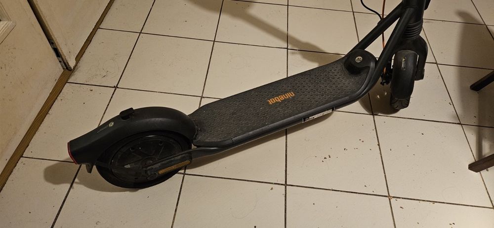 Електрическа тротинетка Segway Ninebot