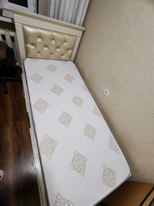 Кровать односпальная