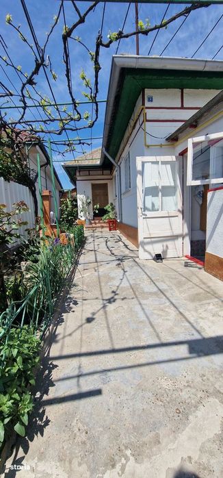 Casa 3 camere constructie la sol zona Lac.