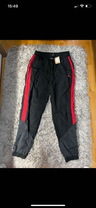 Vand loturi de haine nike / jordan / adidas etc