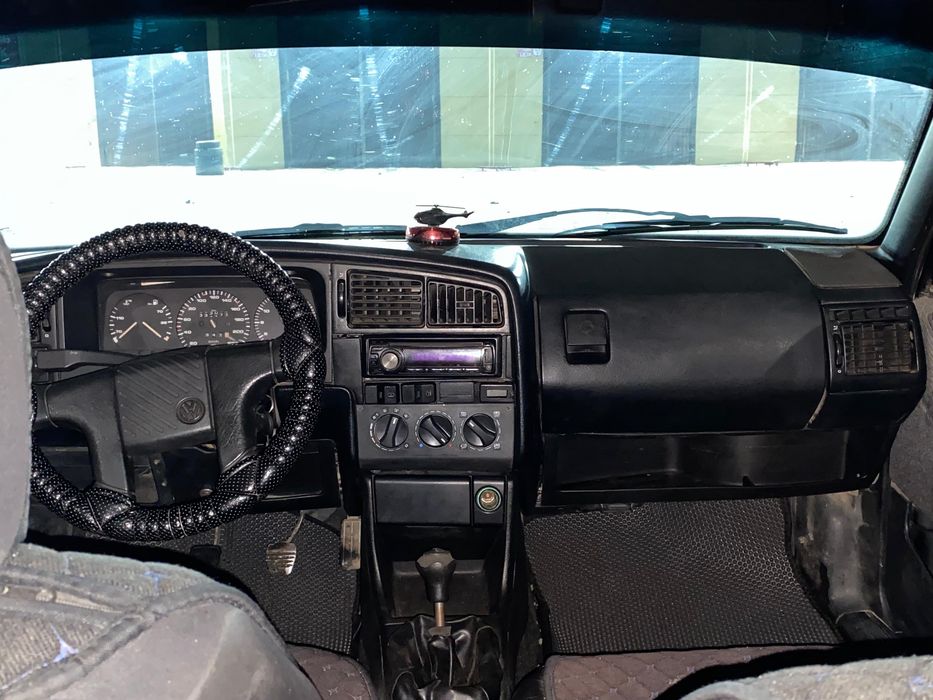 прлдам пассат б3, или обмен на айфон 17