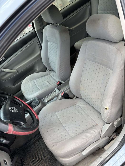 Vw Passat b5 1.6i Пасат б5 1.6 на части!