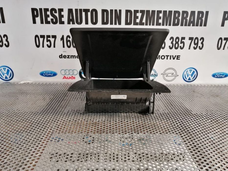 Capac Sertar Bord VW Golf 7 VII Dezmembrez VW Golf 7 VII