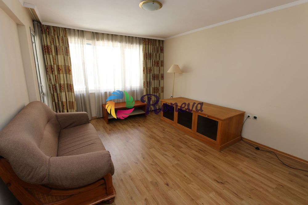 Дава се под наем Мезонет в Варна, Център - 220 кв.м за 1196.97 € - Снимка #4