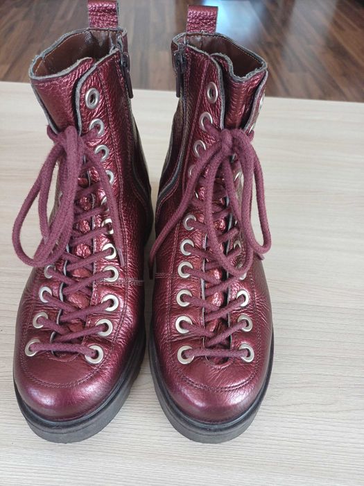 Botine piele , mar 35