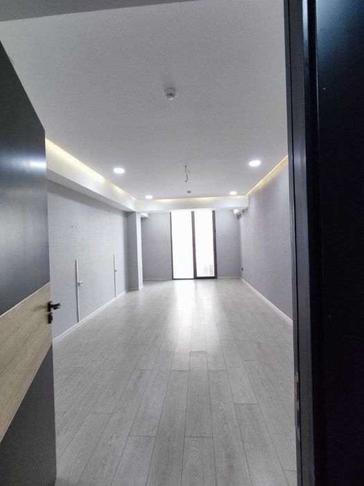 Продается офисное помещение в бизнес центре. 350м2 с ремонтом