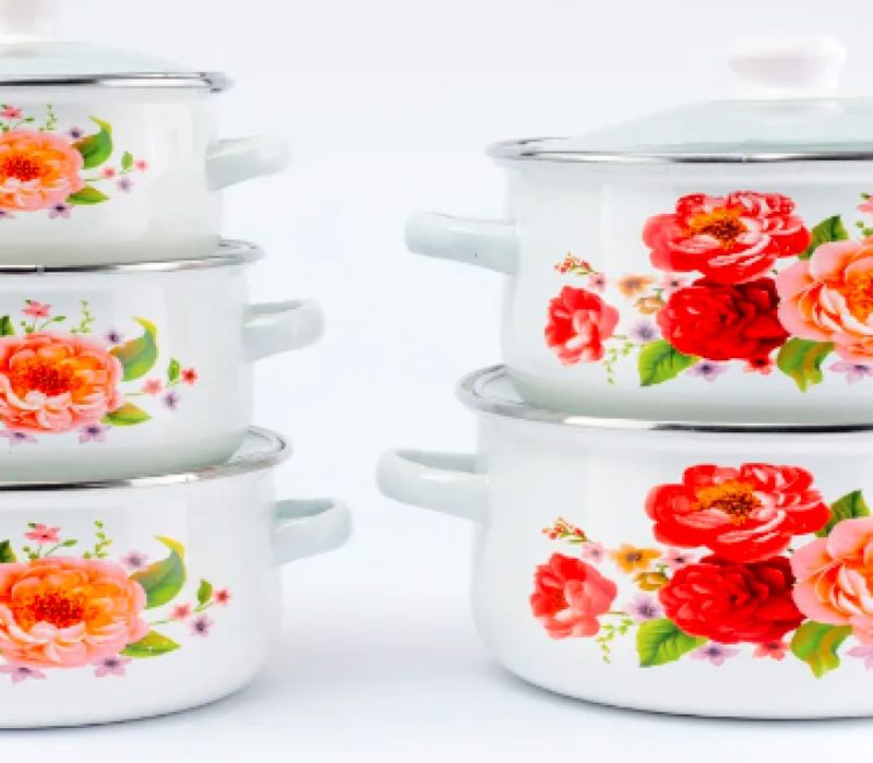 Комплект 5 броя тенджери Различни размери