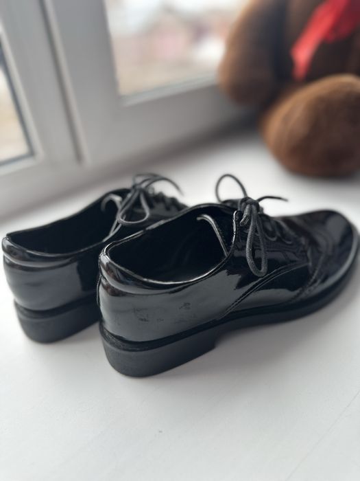 Продам обувь в хорошем состоянии