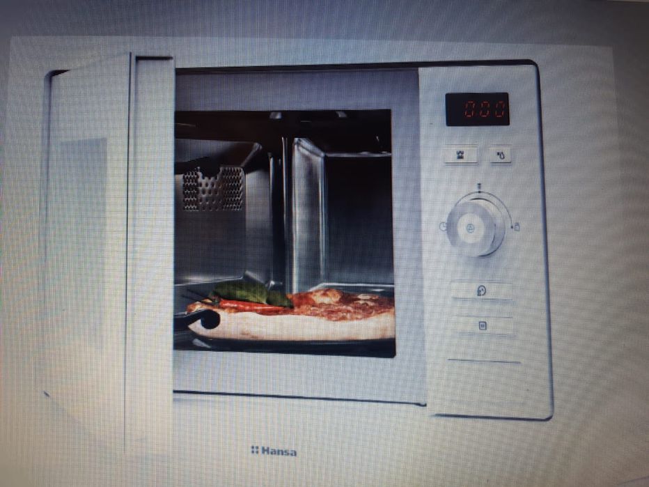 Продам СВЧ печь новая в упаковке