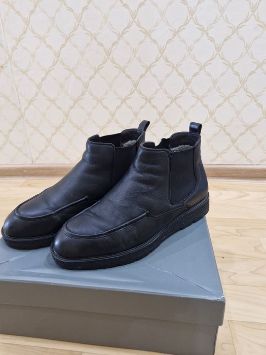 Продам зимние ботинки