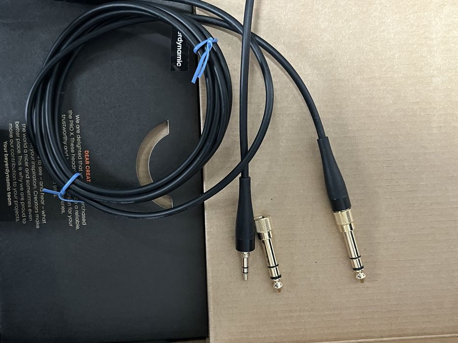 Beyerdynamics DT 700 PRO X студио слушалки