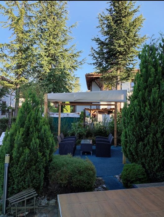 Под наем двуетажна къща в с. Кичево